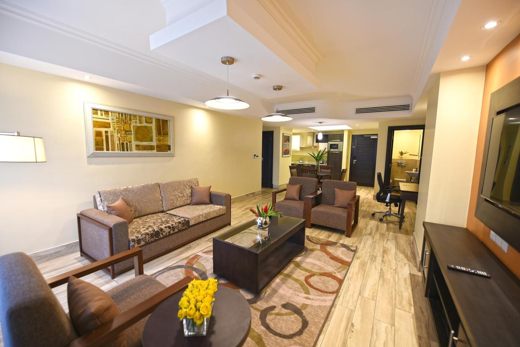 Mestil Hotel & Residences Kampala Kültér fotó
