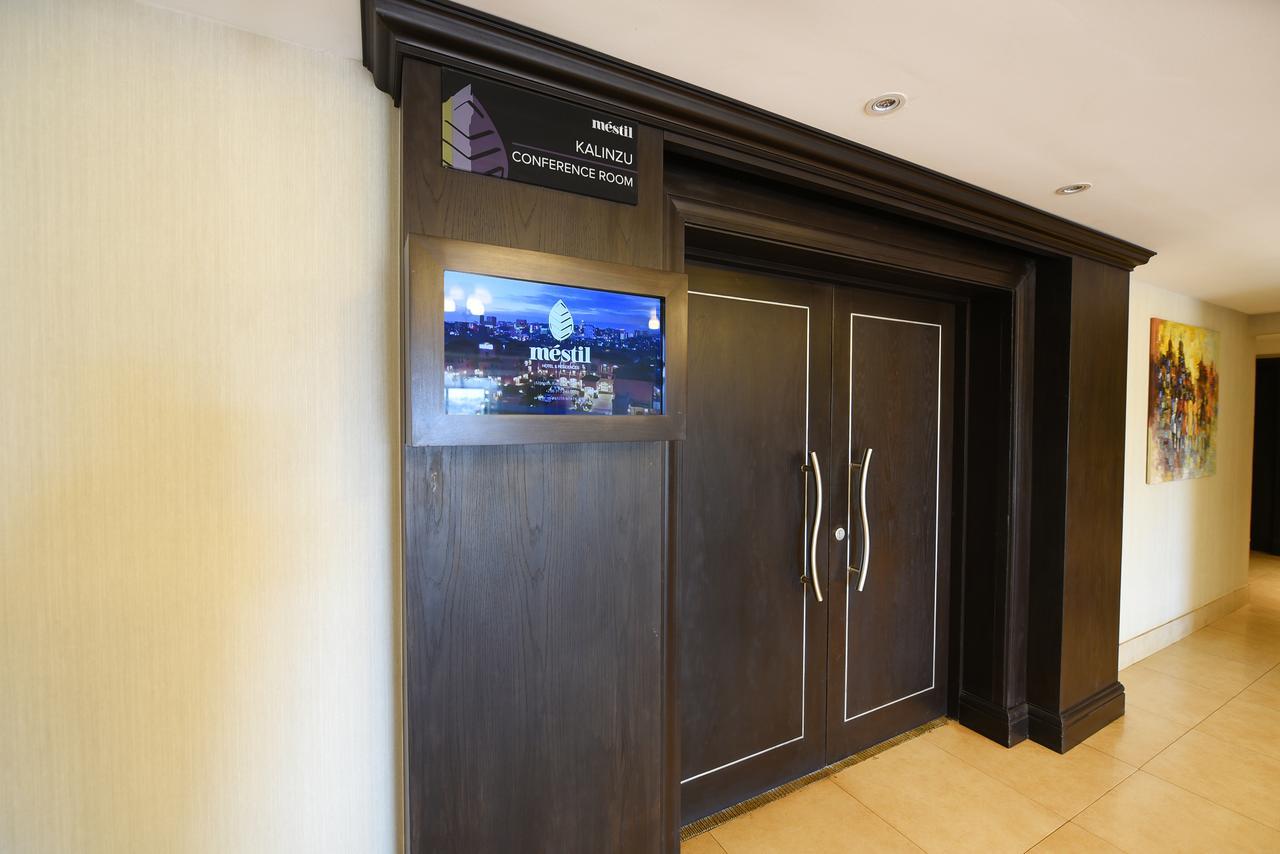 Mestil Hotel & Residences Kampala Kültér fotó