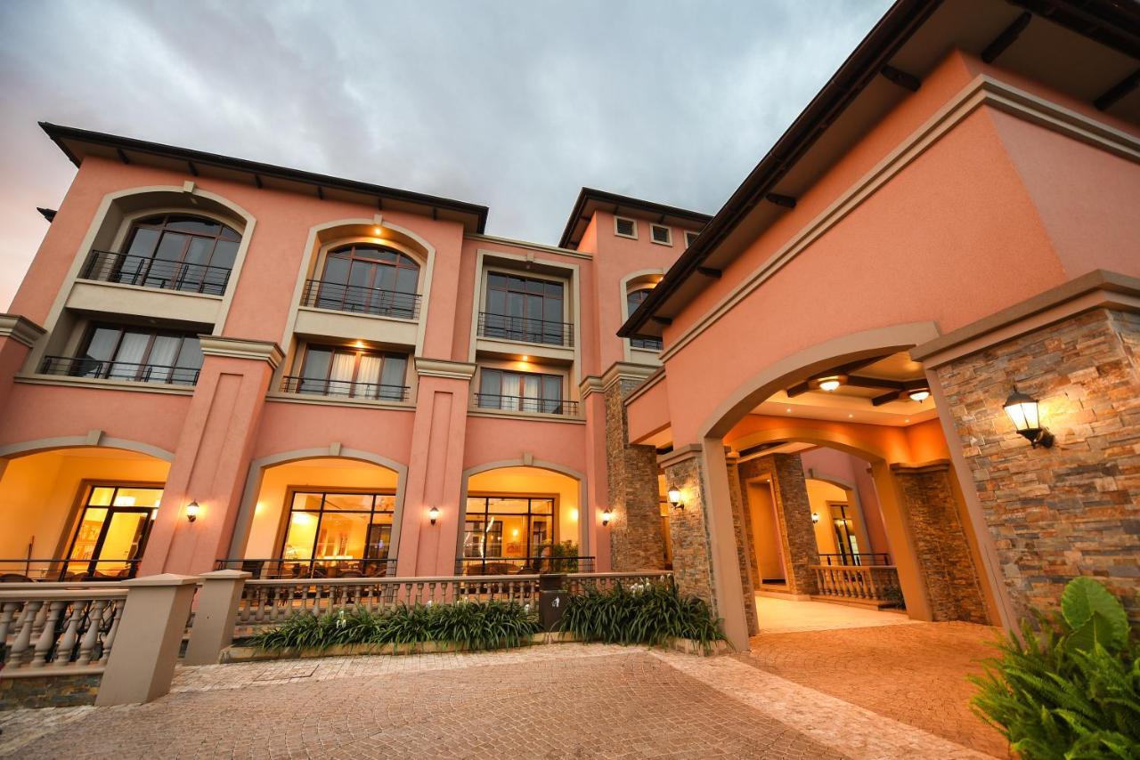 Mestil Hotel & Residences Kampala Kültér fotó