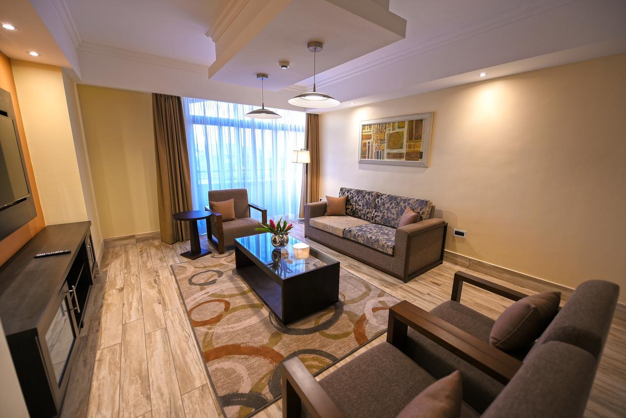 Mestil Hotel & Residences Kampala Kültér fotó