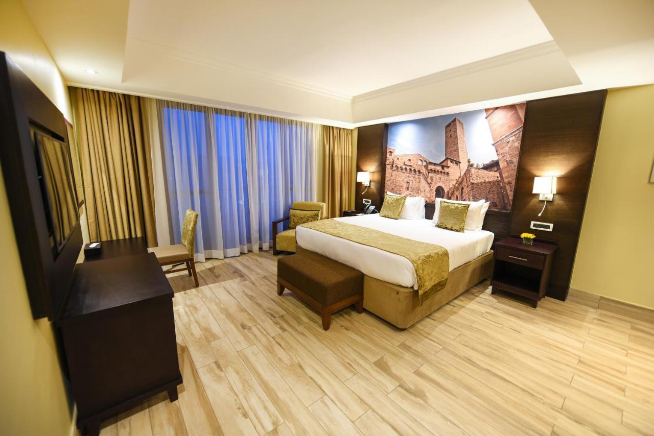 Mestil Hotel & Residences Kampala Kültér fotó